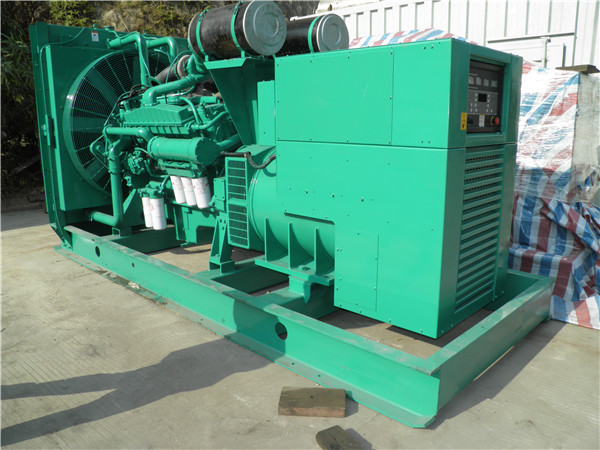 潮南发电机租赁-厂家给大家介绍发电机失磁现象