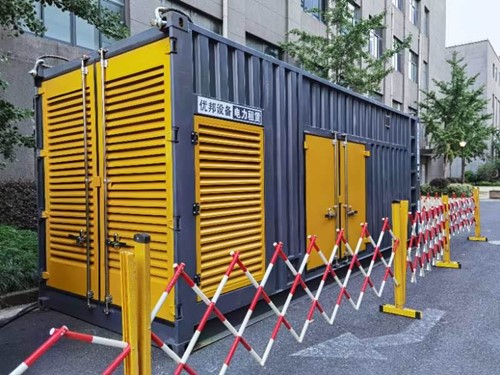 潮南如何使用转速表检查发动机的转速？