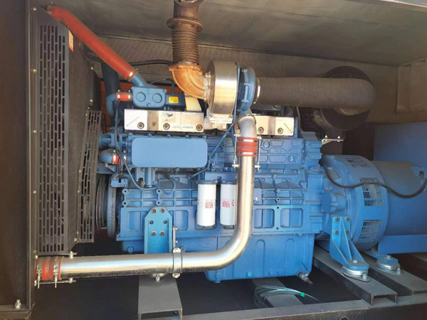 潮南燃油消耗率与进气温度的具体关系是什么？