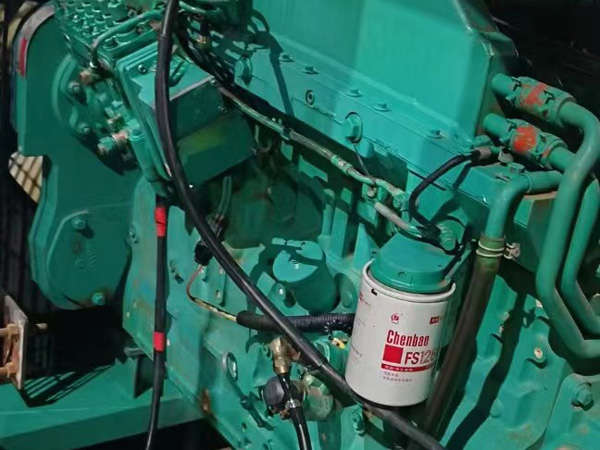 潮南如何确定新的发电机组控制系统是否与原系统兼容？